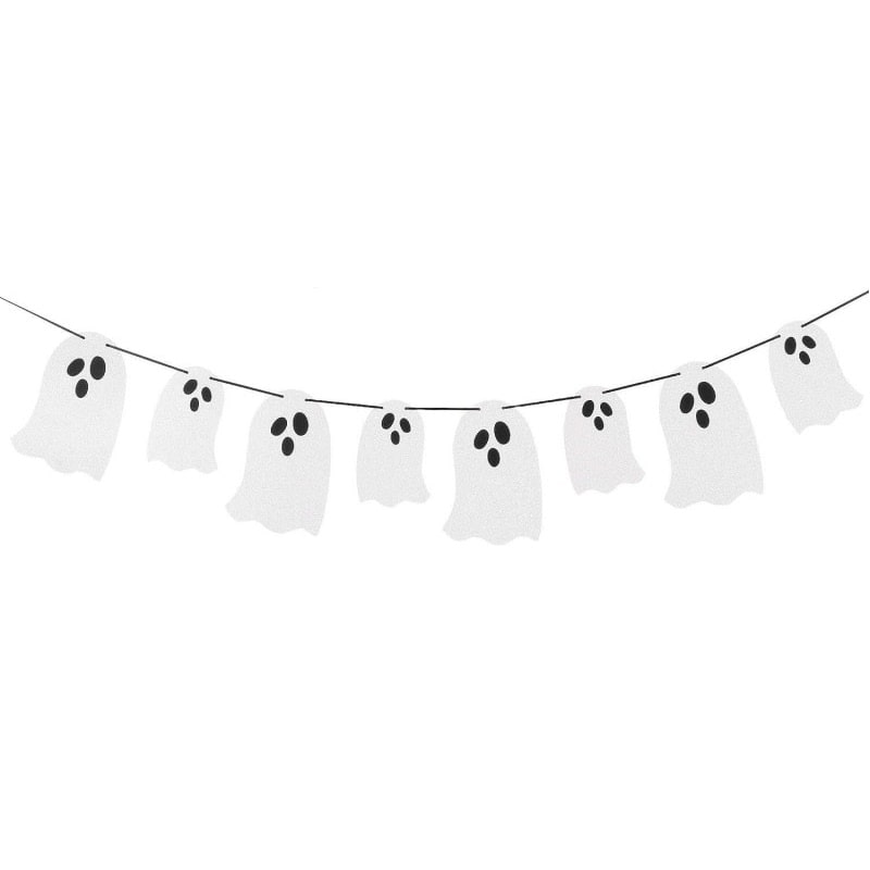 Hyggelig Halloween Pynt  Dekoration Med   Store Og   Små Spøgelser