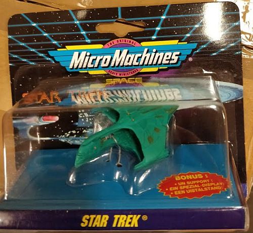 Micro Machines Space: Star Trek Romulan Warbird    Deridex Class   96-855