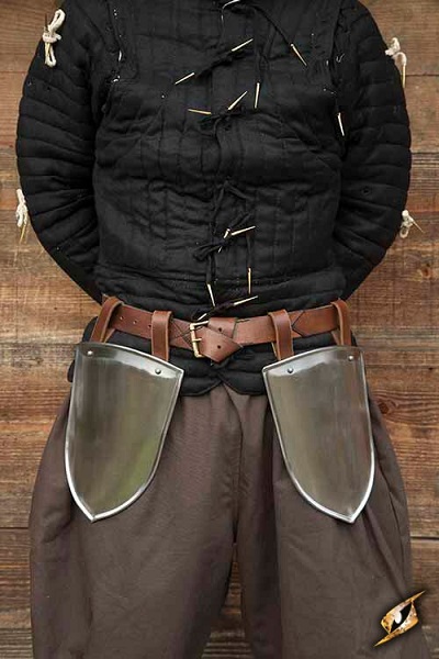 Scout Belt Shields  226 128 147  Polished Steel Epic Armoury  226 128 147  One- Size  226 128 147  Live Rollespil